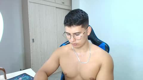 Snapshot of dantraxx chatting on January 2025 06:56:02 PM Dantraxx online show from January 2025 06:56:02 PM