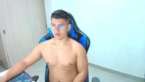 Snapshot of dantraxx chatting on February 2025 12:17:02 PM Dantraxx online show from February 2025 12:17:02 PM