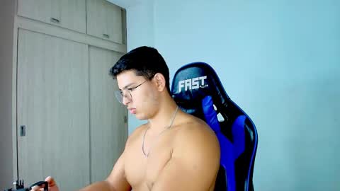 Snapshot of dantraxx chatting on January 2026 10:02:01 PM Dantraxx online show from January 2026 10:02:01 PM