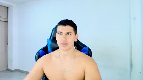 Snapshot of dantraxx chatting on February 2026 07:04:02 PM Dantraxx online show from February 2026 07:04:02 PM