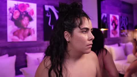 Dany And Alexa online show from February 2025 04:21:01 PM