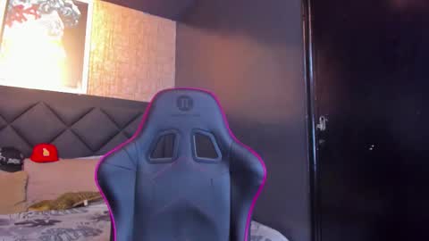 Dany online show from October 2025 09:43:01 AM