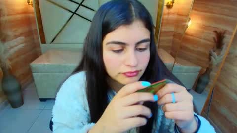 Dany online show from November 2025 01:22:01 PM