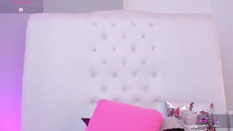 Snapshot of danyfreydell chatting on October 2025 01:11:01 PM online show from October 2025 01:11:01 PM