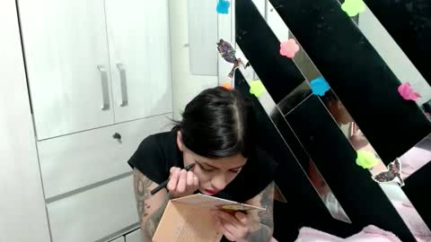 Snapshot of daphne877046 chatting on January 2026 02:04:01 AM daphne877046 online show from January 2026 02:04:01 AM