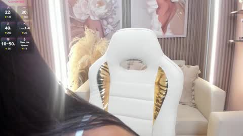 Daphne  online show from November 2025 03:09:02 AM