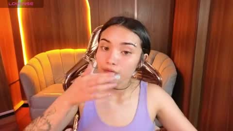 Snapshot of daphne_nicole_b chatting on April 2026 01:04:01 PM daphne_nicole_b online show from April 2026 01:04:01 PM