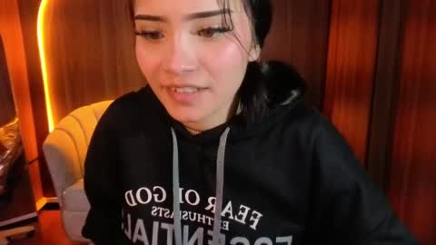 Snapshot of daphne_nicole_b chatting on May 2026 01:16:02 PM daphne_nicole_b online show from May 2026 01:16:02 PM