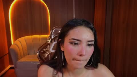 Snapshot of daphne_nicole_b chatting on May 2026 01:30:02 PM daphne_nicole_b online show from May 2026 01:30:02 PM