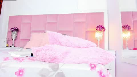 Snapshot of daphnelloyd chatting on January 2025 11:27:01 PM Daphne online show from January 2025 11:27:01 PM