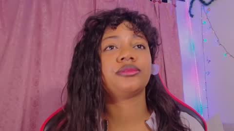 Daphne online show from December 2025 10:55:01 AM