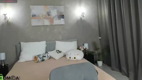 Snapshot of daria_j chatting on June 2026 04:10:02 AM Daria J online show from June 2026 04:10:02 AM