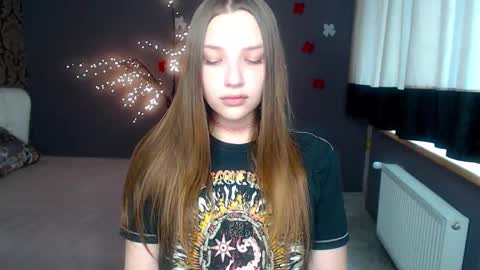 dariaangels online show from March 2026 12:31:01 PM