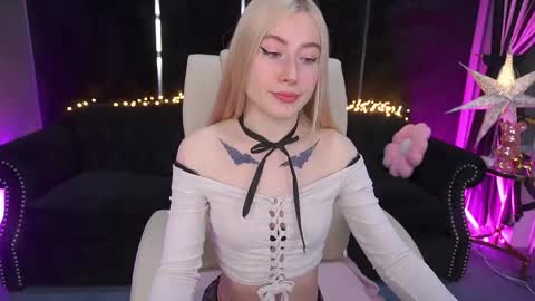 Snapshot of dariadelly chatting on May 2026 02:00:02 PM dariadelly online show from May 2026 02:00:02 PM