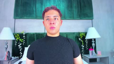 Darian  online show from June 2026 07:37:02 PM