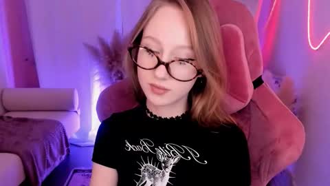 Daria Tate online show from December 2025 12:56:01 PM