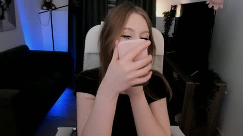 Daria Tate online show from April 2026 09:28:02 AM