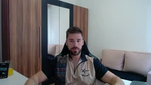 darius_94 online show from July 2026 05:10:02 AM