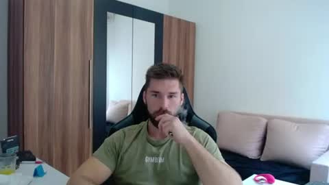 darius_94 online show from July 2026 10:39:01 AM