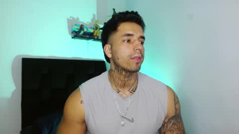 Darius Phoenix  online show from March 2026 09:07:01 PM