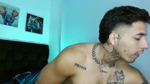 Snapshot of darius_phoenix chatting on April 2026 05:36:01 PM Darius Phoenix online show from April 2026 05:36:01 PM