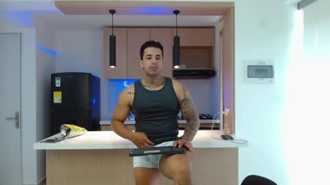 Snapshot of darius_phoenix chatting on May 2026 06:15:02 PM Darius Phoenix online show from May 2026 06:15:02 PM