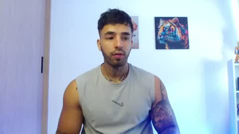 Snapshot of darius_phoenix chatting on July 2026 05:07:02 PM Darius Phoenix online show from July 2026 05:07:02 PM