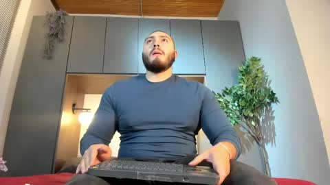 Snapshot of darius_wolfe chatting on May 2026 11:15:02 AM Darius online show from May 2026 11:15:02 AM