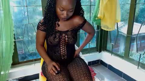 Snapshot of dark_chocolate0 chatting on April 2026 06:24:01 AM becky online show from April 2026 06:24:01 AM