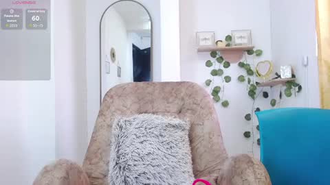 dark_dreams0 online show from June 2026 06:06:02 PM