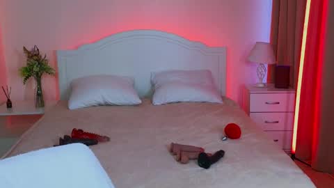 Snapshot of dark_lola_ chatting on May 2026 01:43:02 AM Lola online show from May 2026 01:43:02 AM