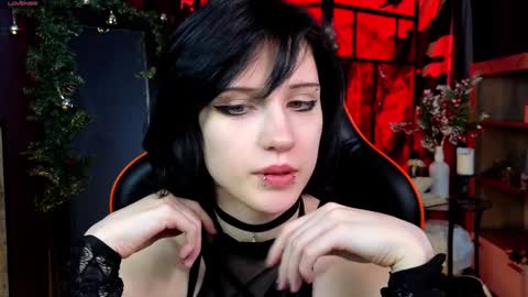 Snapshot of dark_vamp_ chatting on December 2024 01:15:02 AM Vamp  online show from December 2024 01:15:02 AM