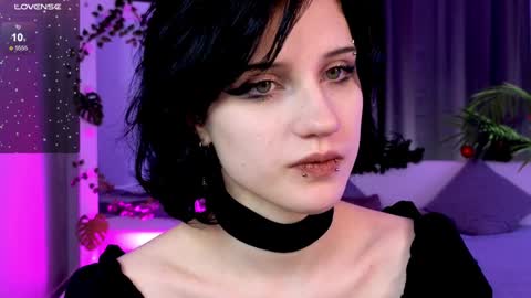 Snapshot of dark_vamp_ chatting on December 2024 03:06:01 AM Vamp  online show from December 2024 03:06:01 AM