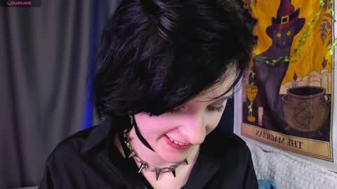 Snapshot of dark_vamp_ chatting on January 2025 06:03:01 PM Vamp  online show from January 2025 06:03:01 PM