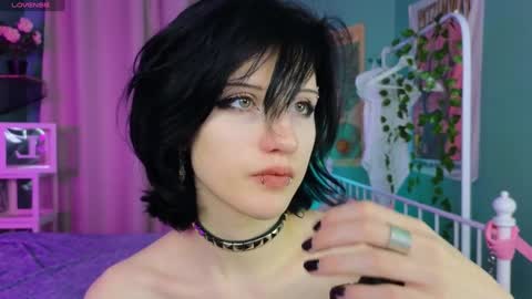 Snapshot of dark_vamp_ chatting on February 2025 10:12:01 PM Vamp  online show from February 2025 10:12:01 PM