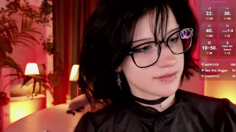 Snapshot of dark_vamp_ chatting on February 2025 12:42:01 AM Vamp  online show from February 2025 12:42:01 AM