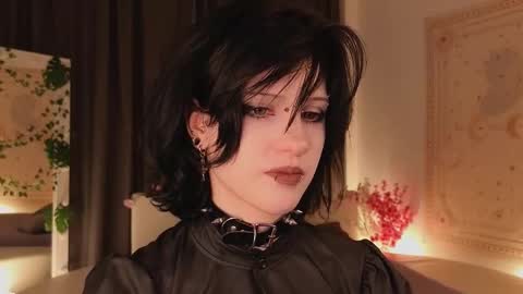 Snapshot of dark_vamp_ chatting on February 2025 09:54:01 PM Vamp  online show from February 2025 09:54:01 PM