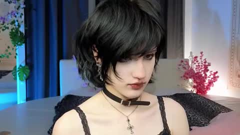 Snapshot of dark_vamp_ chatting on March 2025 06:32:01 PM Vamp  online show from March 2025 06:32:01 PM