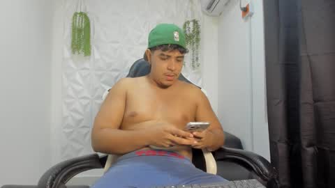 Snapshot of darkalphax01 chatting on January 2026 02:32:02 PM darkalphax01 online show from January 2026 02:32:02 PM