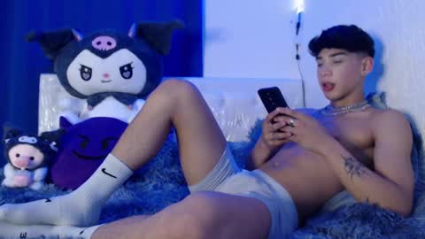 Snapshot of darkboy26_ chatting on January 2025 01:39:02 AM Blake online show from January 2025 01:39:02 AM