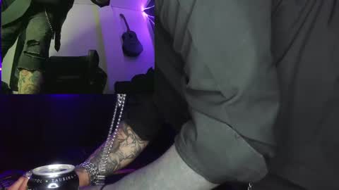 Snapshot of darkclothes chatting on December 2024 06:09:02 AM darkclothes online show from December 2024 06:09:02 AM