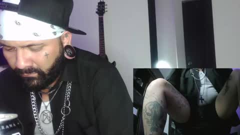 Snapshot of darkclothes chatting on December 2024 07:34:02 PM darkclothes online show from December 2024 07:34:02 PM