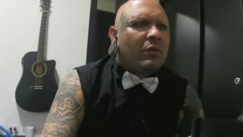 Snapshot of darkclothes chatting on January 2025 02:43:01 AM darkclothes online show from January 2025 02:43:01 AM