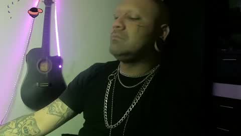 Snapshot of darkclothes chatting on January 2025 05:45:02 AM darkclothes online show from January 2025 05:45:02 AM