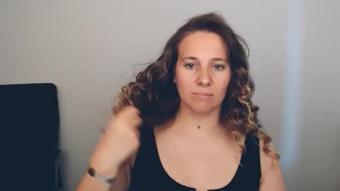 Snapshot of darklure_ chatting on September 2025 02:09:02 PM Anna online show from September 2025 02:09:02 PM