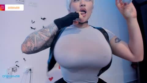 Snapshot of darknes_lilith18 chatting on February 2025 01:22:01 AM darknes_lilith18 online show from February 2025 01:22:01 AM