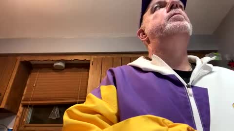 darknite083072 online show from November 2025 02:00:01 AM