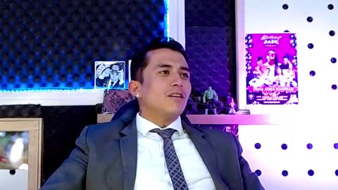 DARKO0717 online show from January 2025 06:03:02 PM