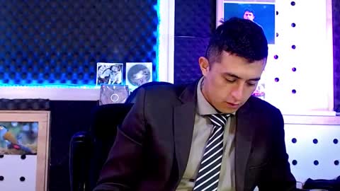 DARKO0717 online show from February 2025 10:50:01 AM