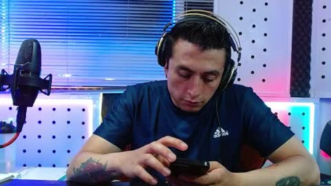 DARKO0717 online show from April 2026 01:11:01 AM